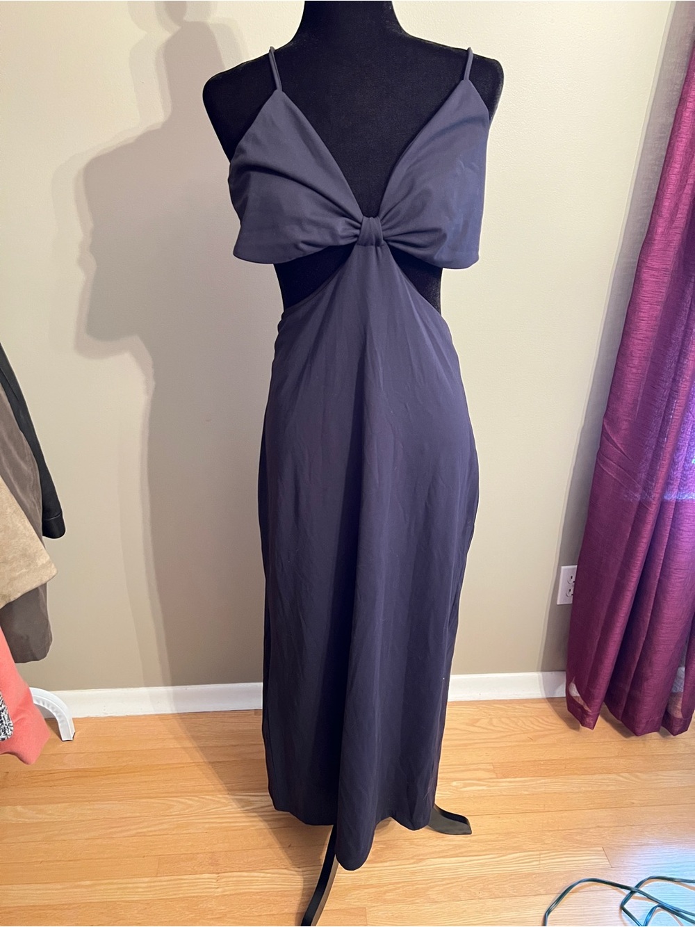 Dynamite Navy Knot-Front Cutout Maxi Dress - Picture 3 of 6